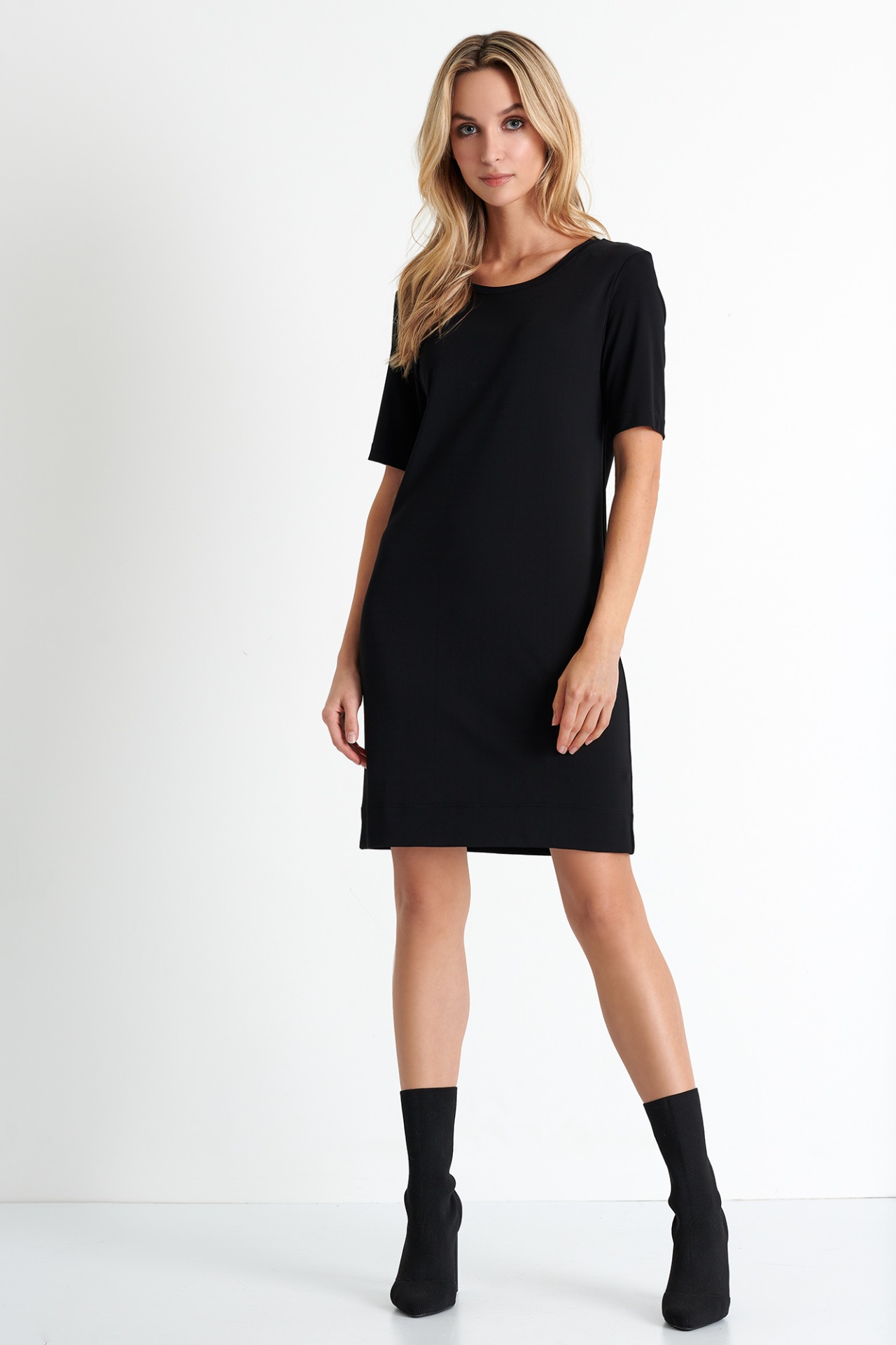 https://www.shan.ca/media/catalog/product/5/2/52144-65-800-01-black_tshirt_dress.jpg